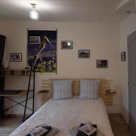 Studio Dans Le Luberon Céreste Exterior foto